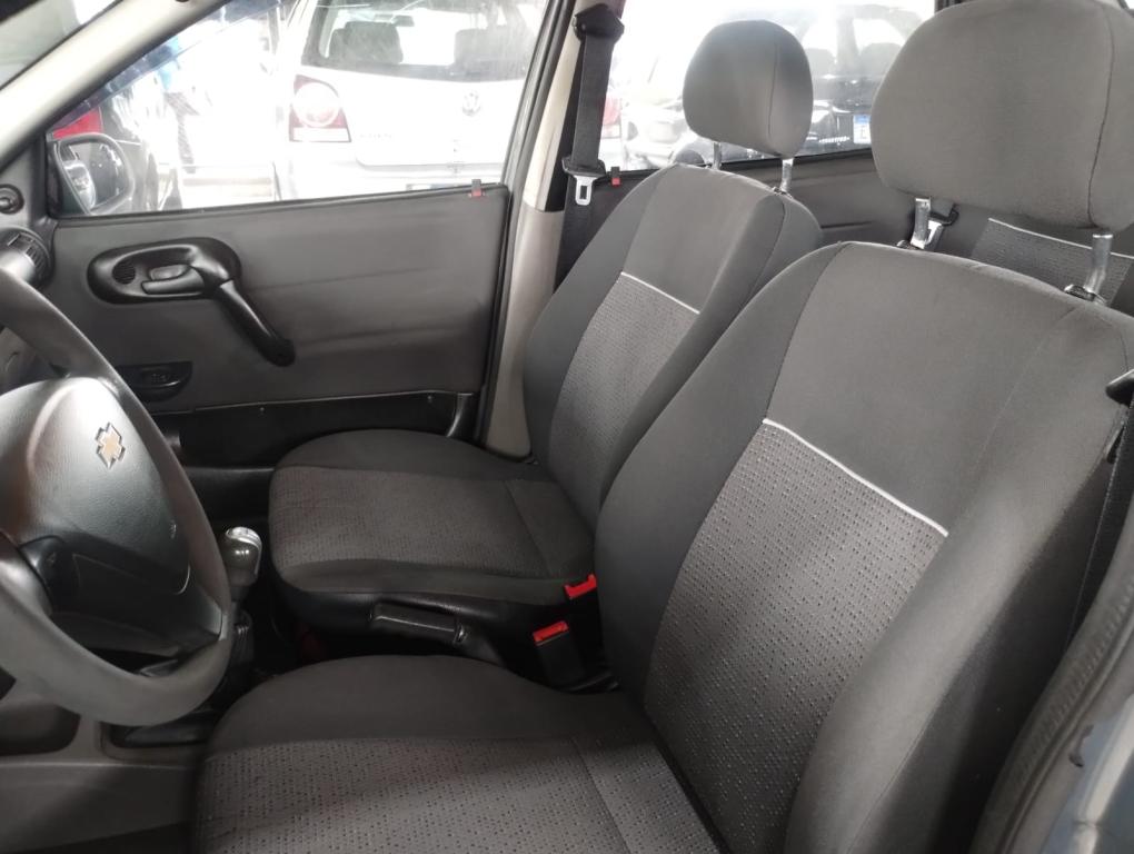 CHEVROLET Classic Sedan - Foto