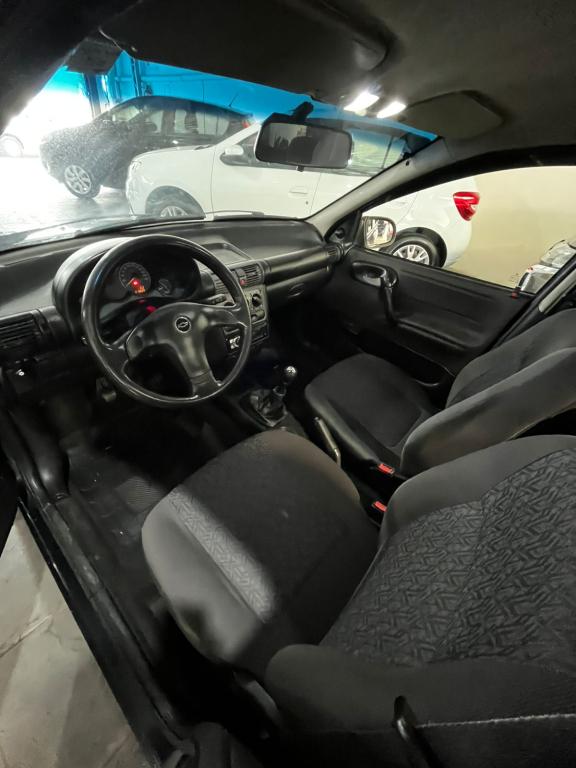 CHEVROLET Classic Sedan - Foto