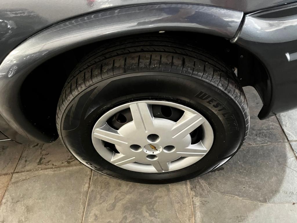 CHEVROLET Classic Sedan - Foto