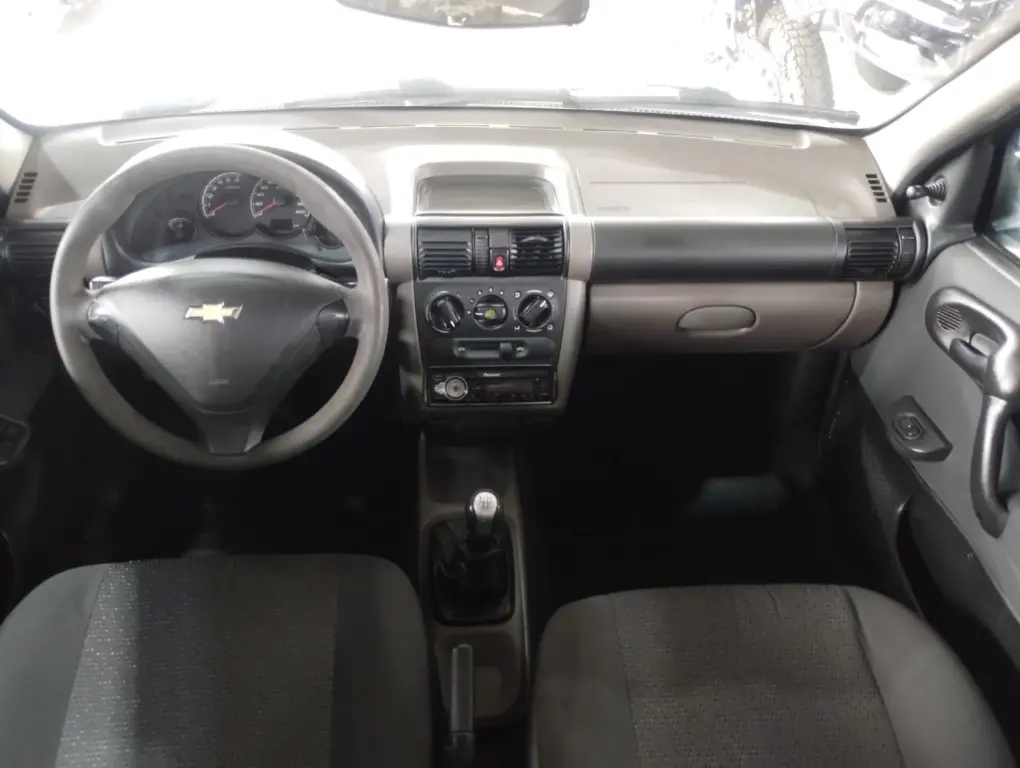 CHEVROLET Classic Sedan - Foto