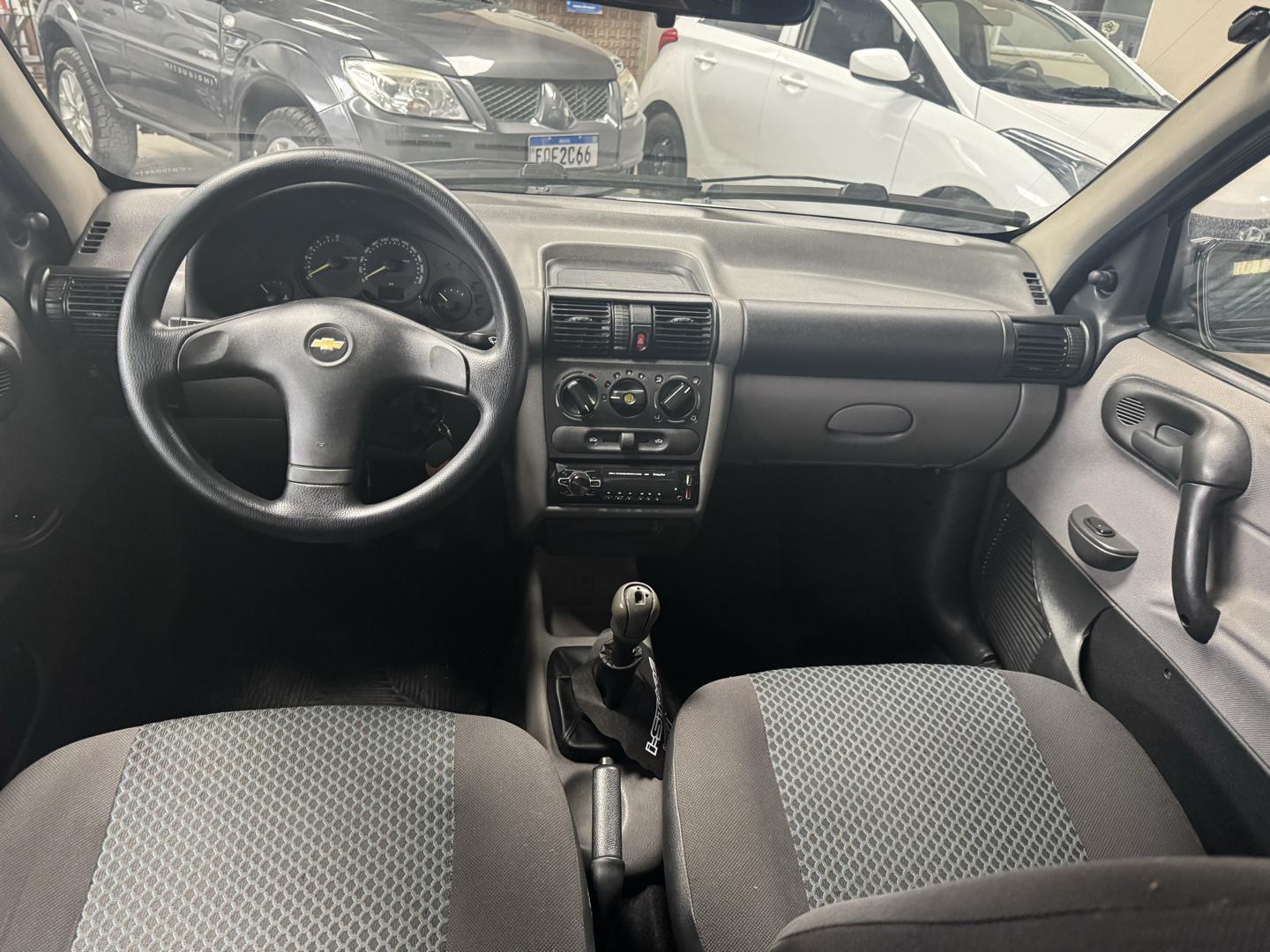 CHEVROLET Classic Sedan - Foto