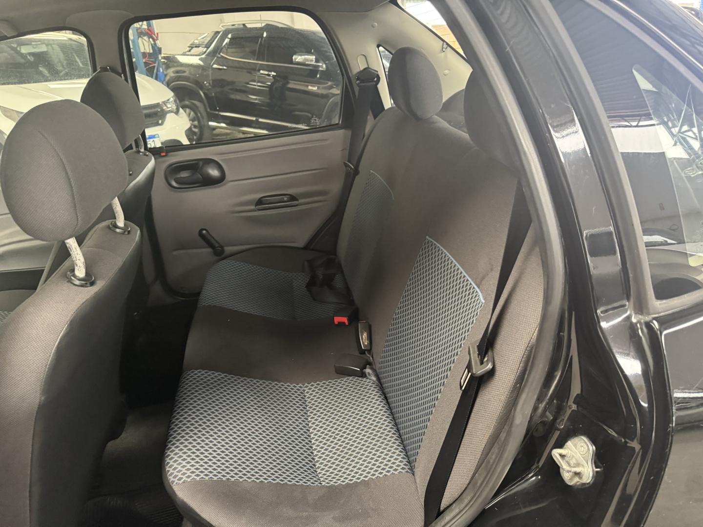 CHEVROLET Classic Sedan - Foto