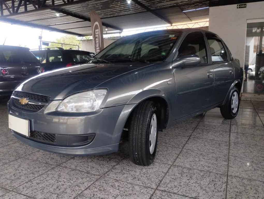 CHEVROLET Classic Sedan - Foto
