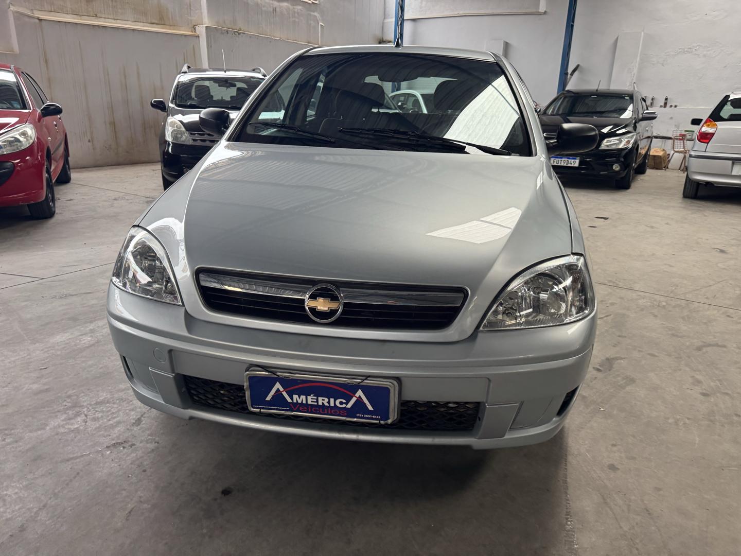 CHEVROLET Corsa Hatch - Foto
