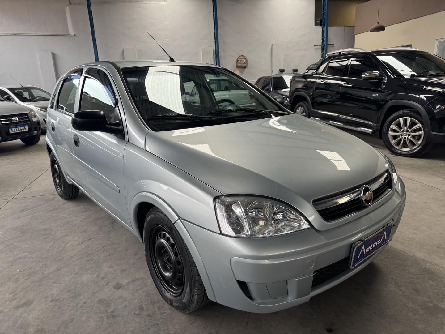 CHEVROLET Corsa Hatch - Foto