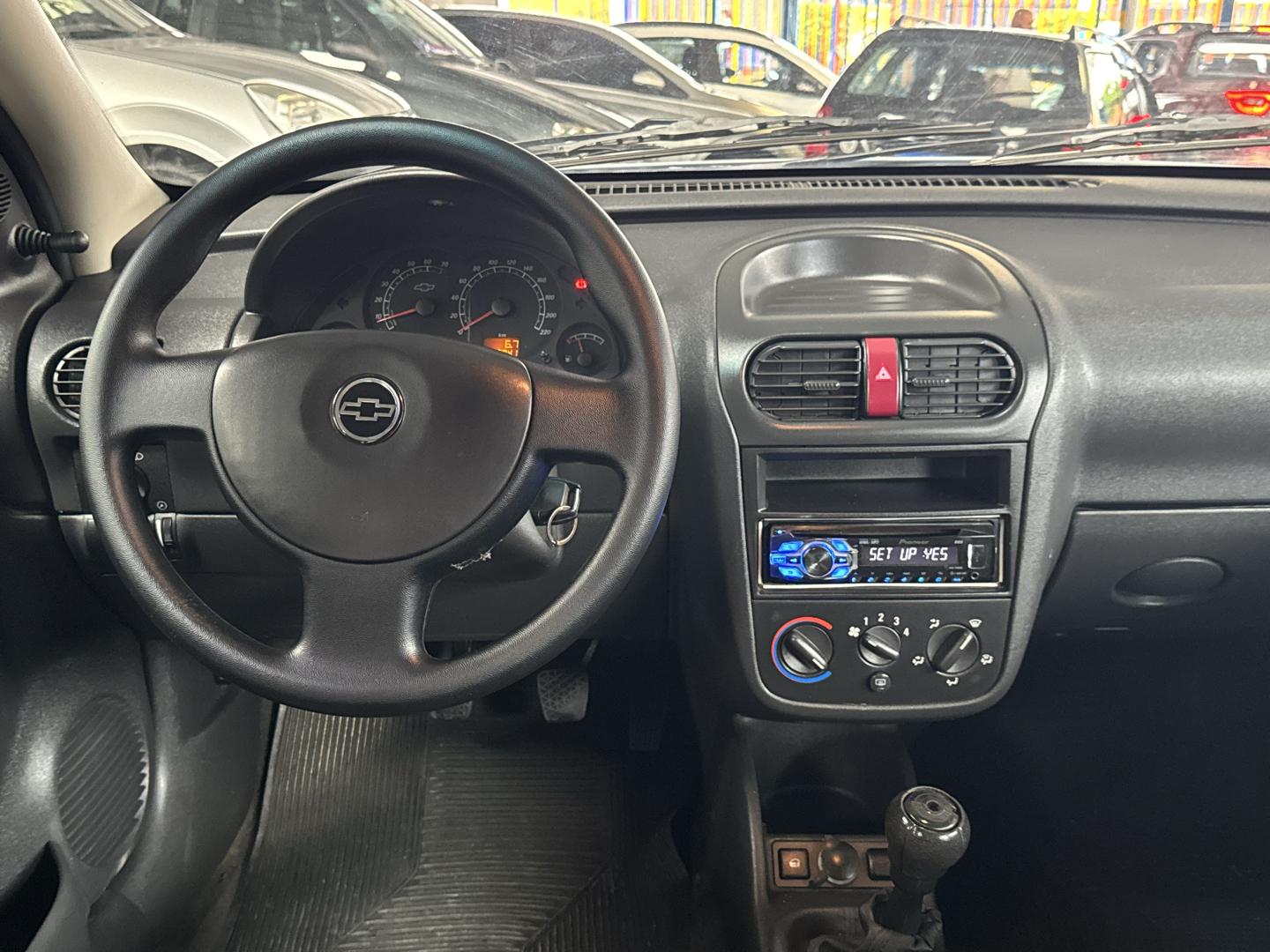 CHEVROLET Corsa Hatch - Foto