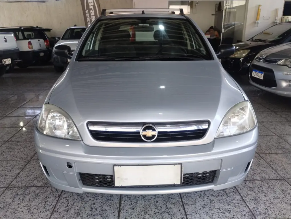 CHEVROLET Corsa Hatch - Foto