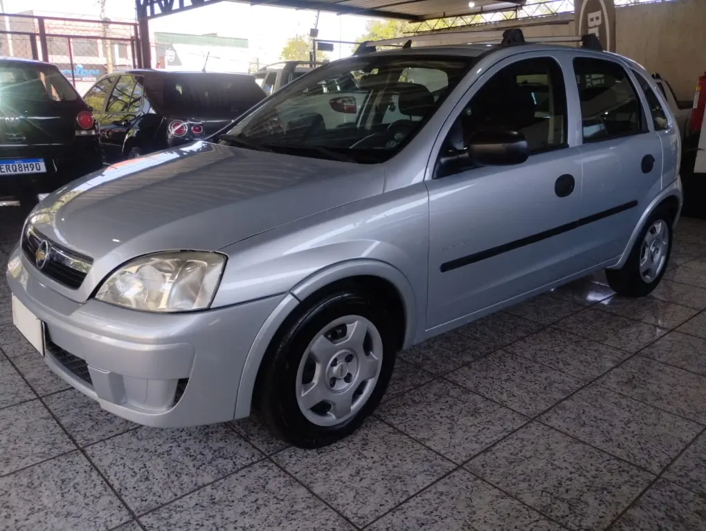 CHEVROLET Corsa Hatch - Foto