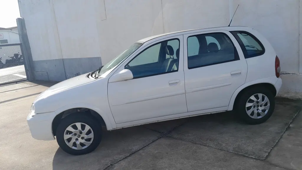 CHEVROLET Corsa Hatch - Foto