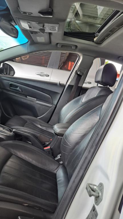 CHEVROLET Cruze Hatch - Foto