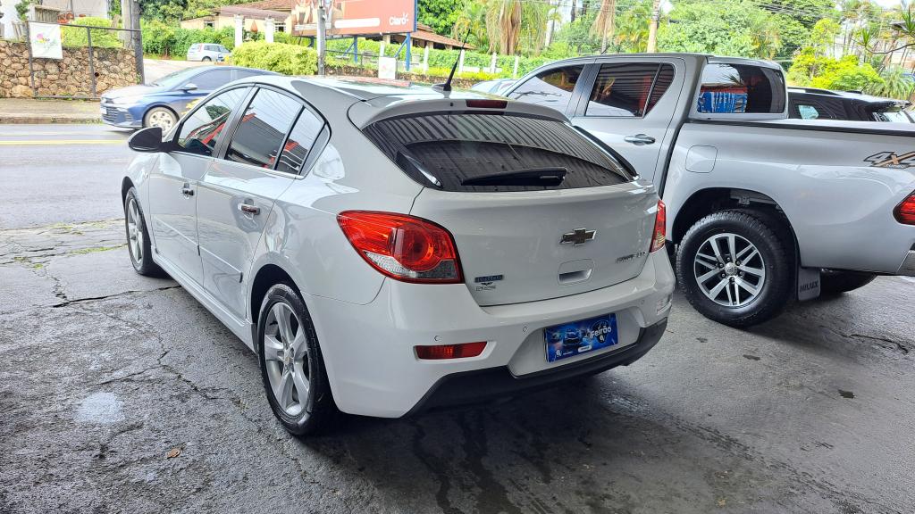 CHEVROLET Cruze Hatch - Foto