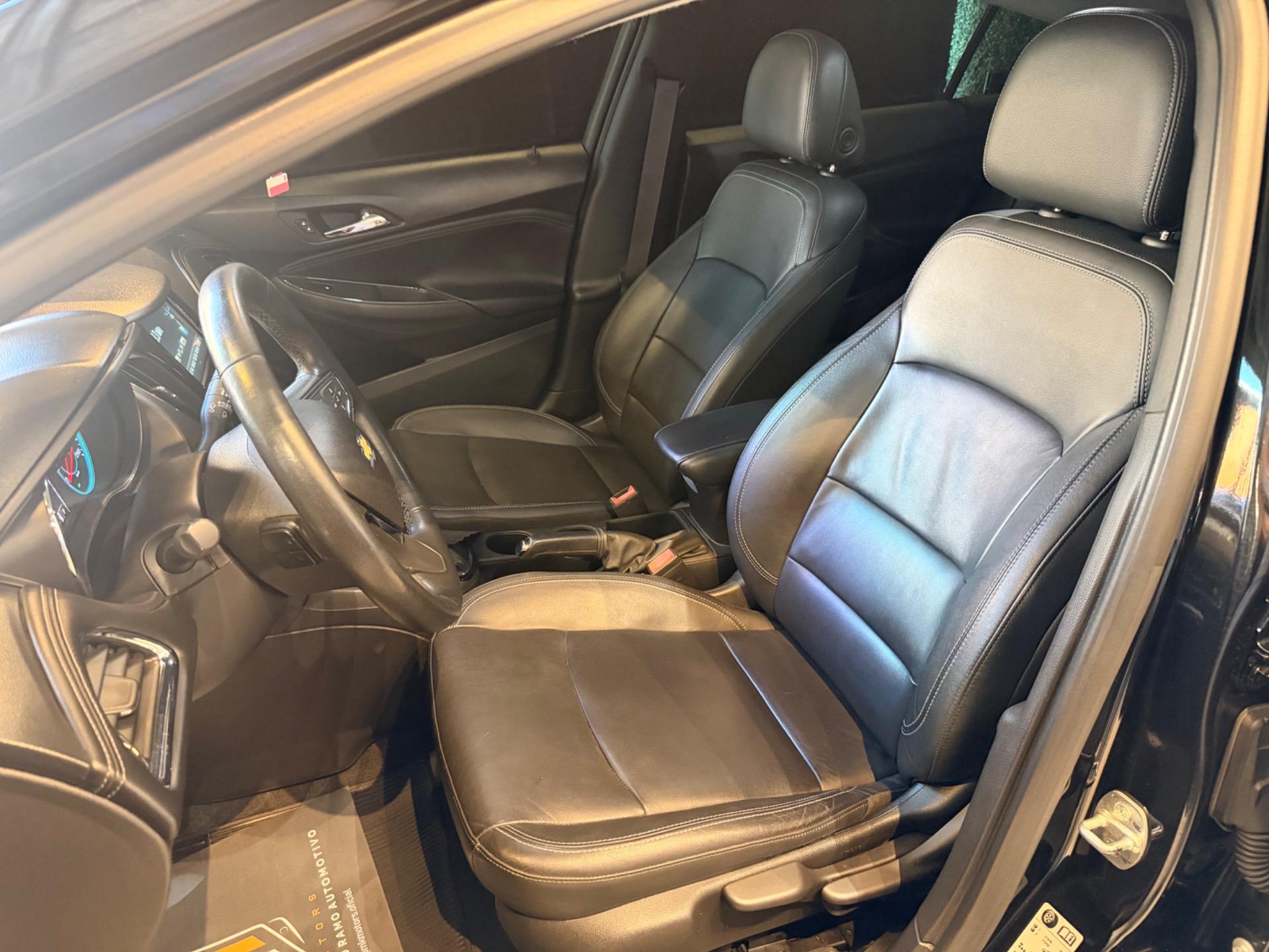 CHEVROLET Cruze Hatch - Foto