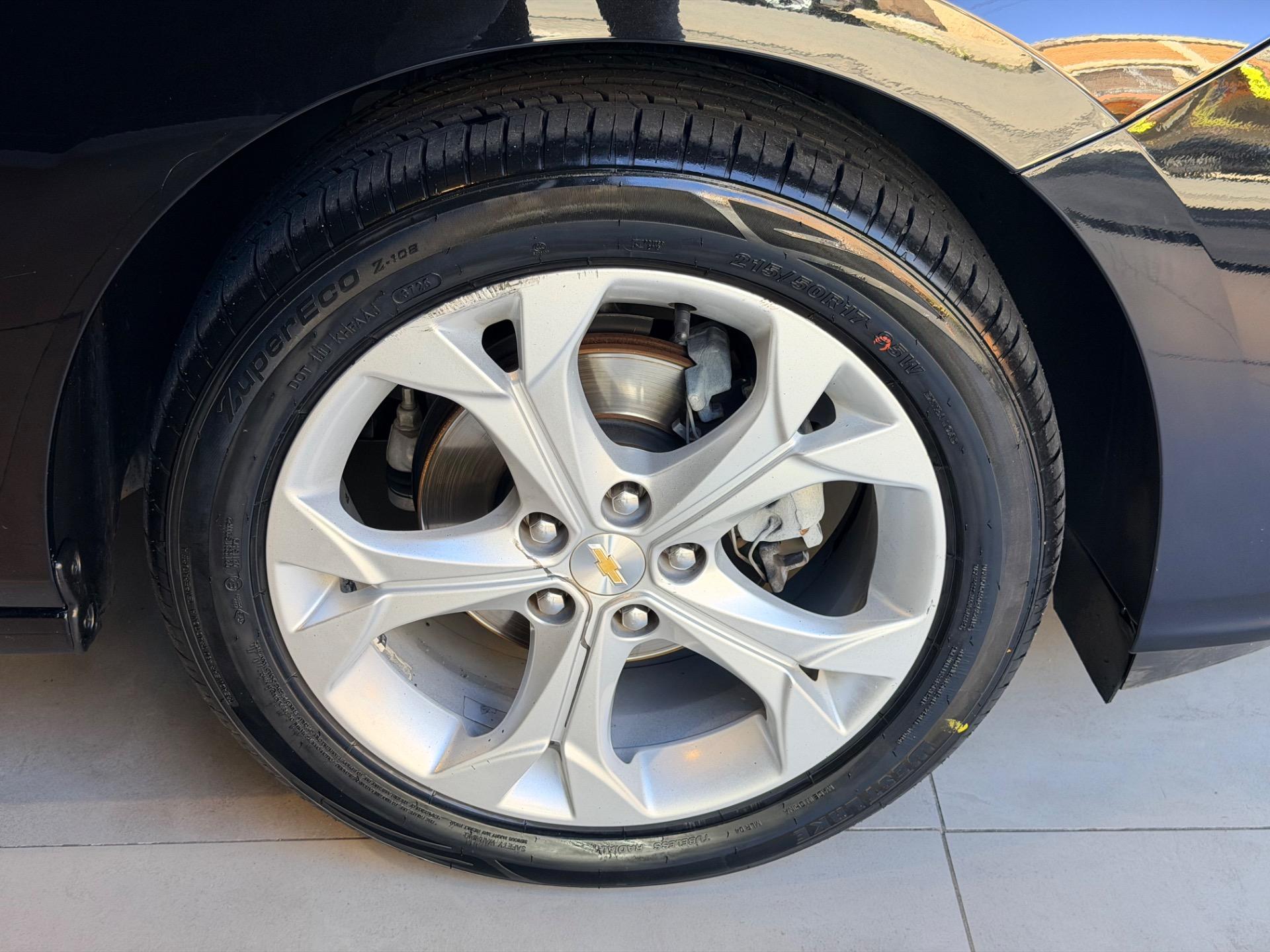 CHEVROLET Cruze Hatch - Foto