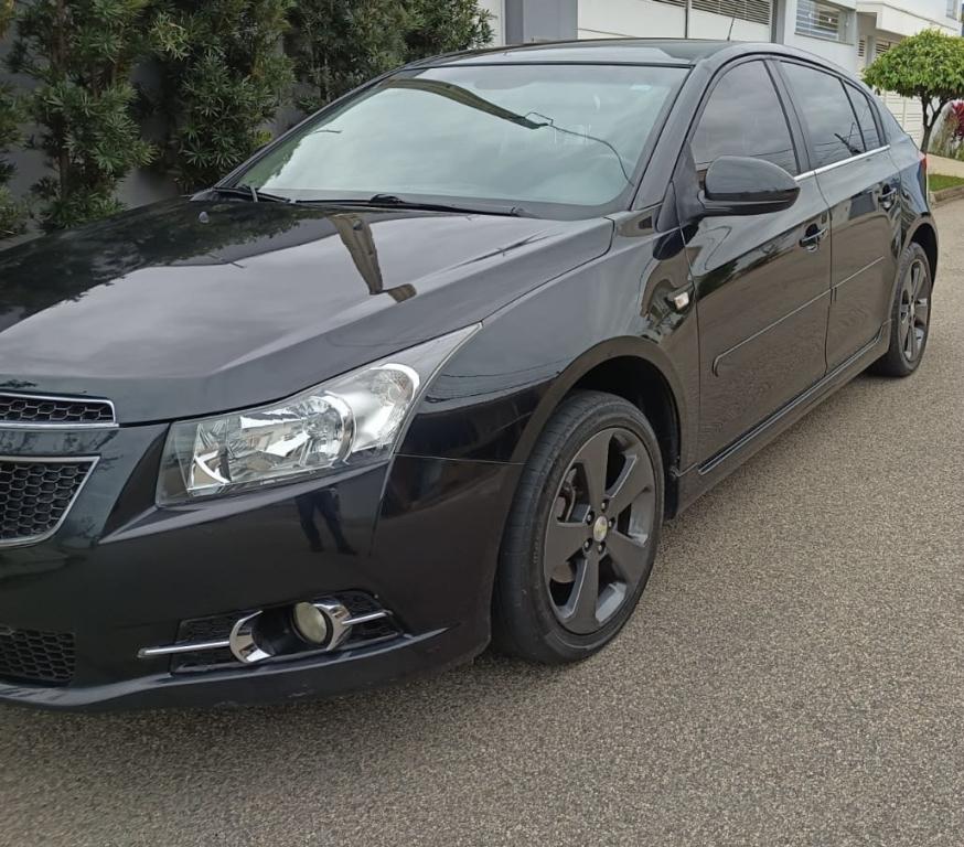CHEVROLET Cruze Hatch - Foto