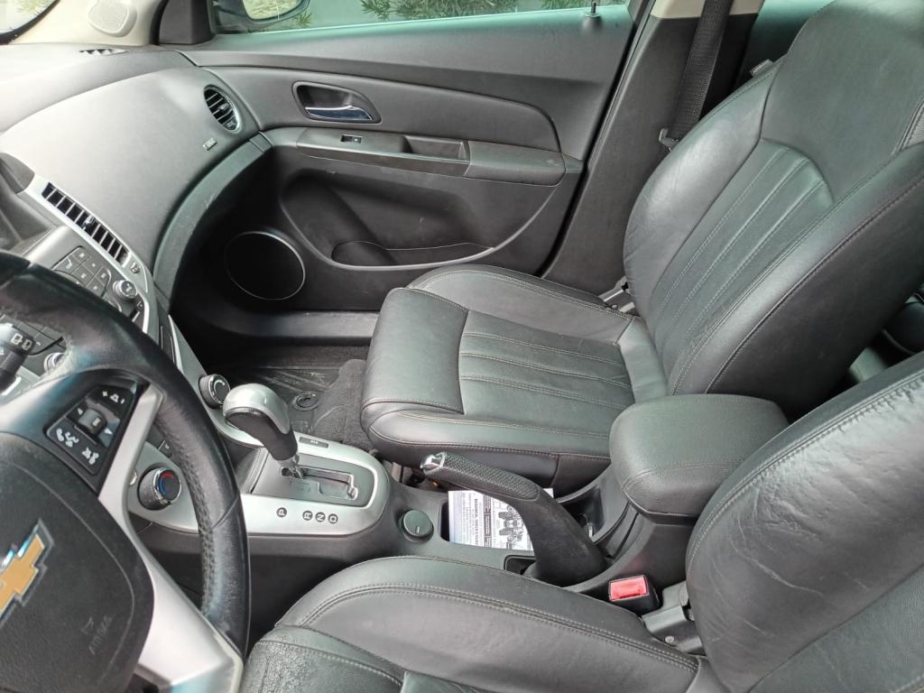CHEVROLET Cruze Hatch - Foto