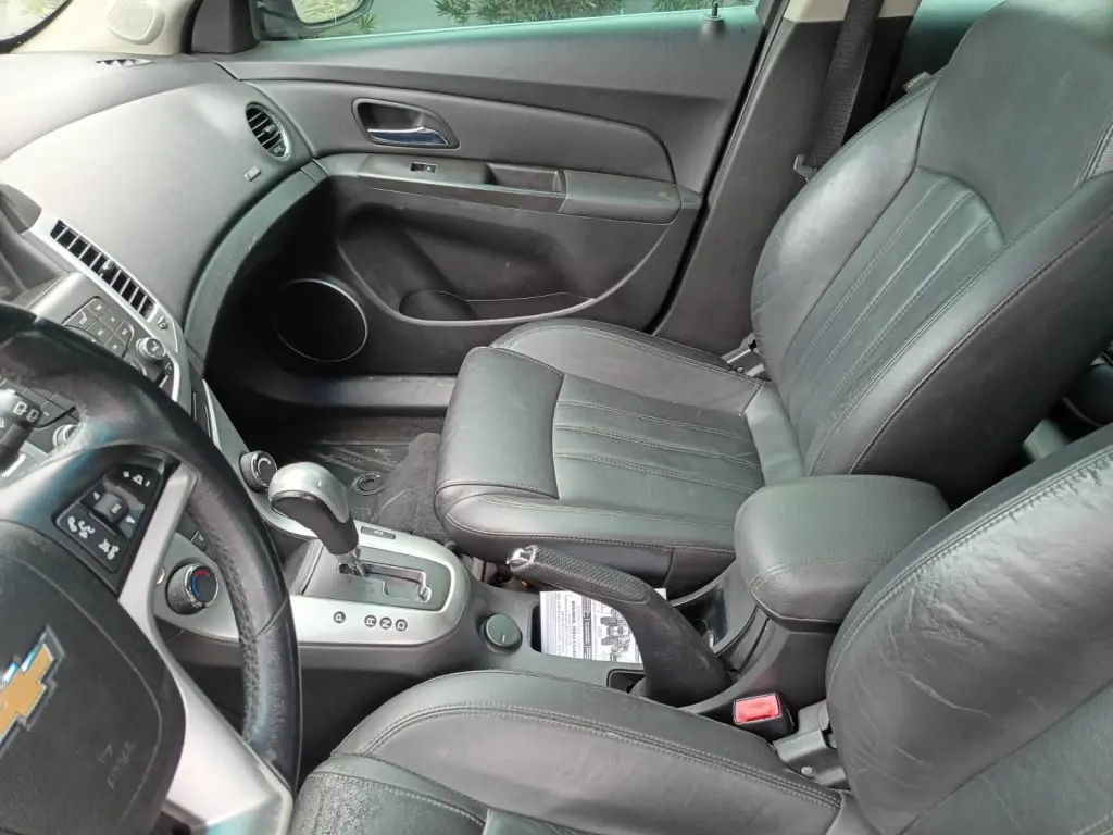 CHEVROLET Cruze Hatch - Foto