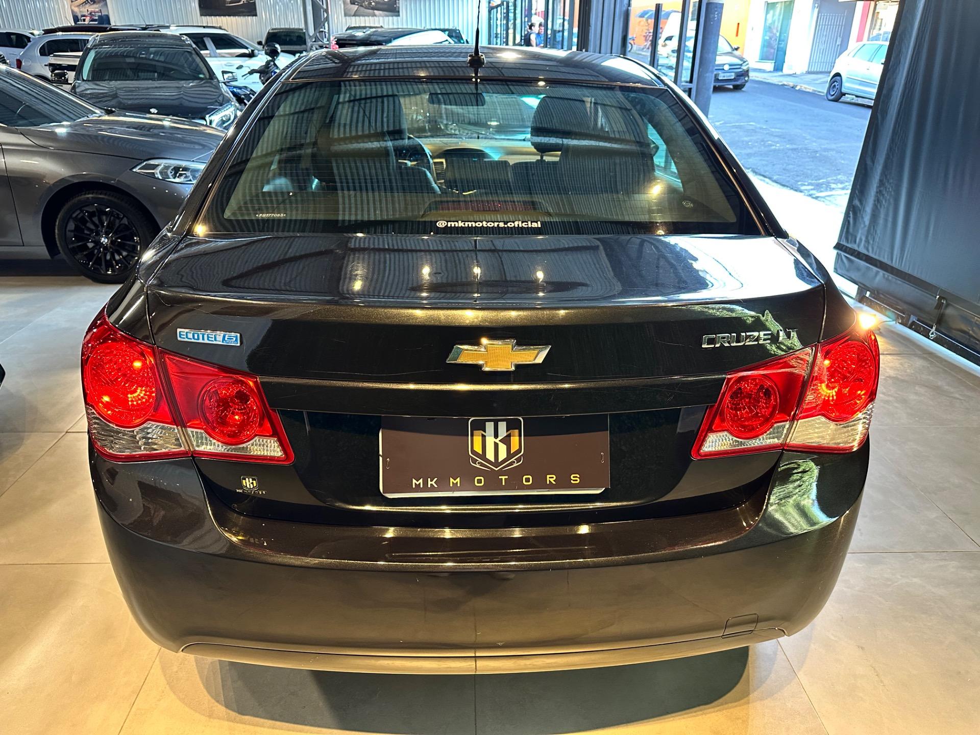 CHEVROLET Cruze Sedan - Foto