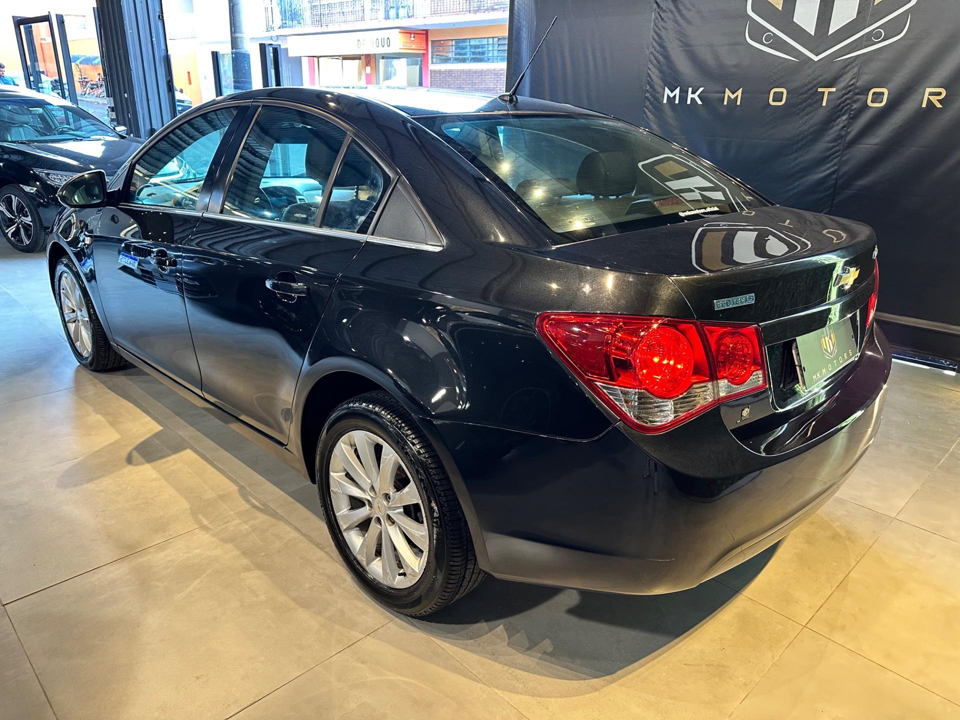 CHEVROLET Cruze Sedan - Foto