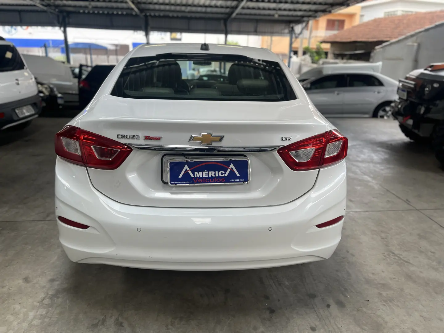 CHEVROLET Cruze Sedan - Foto