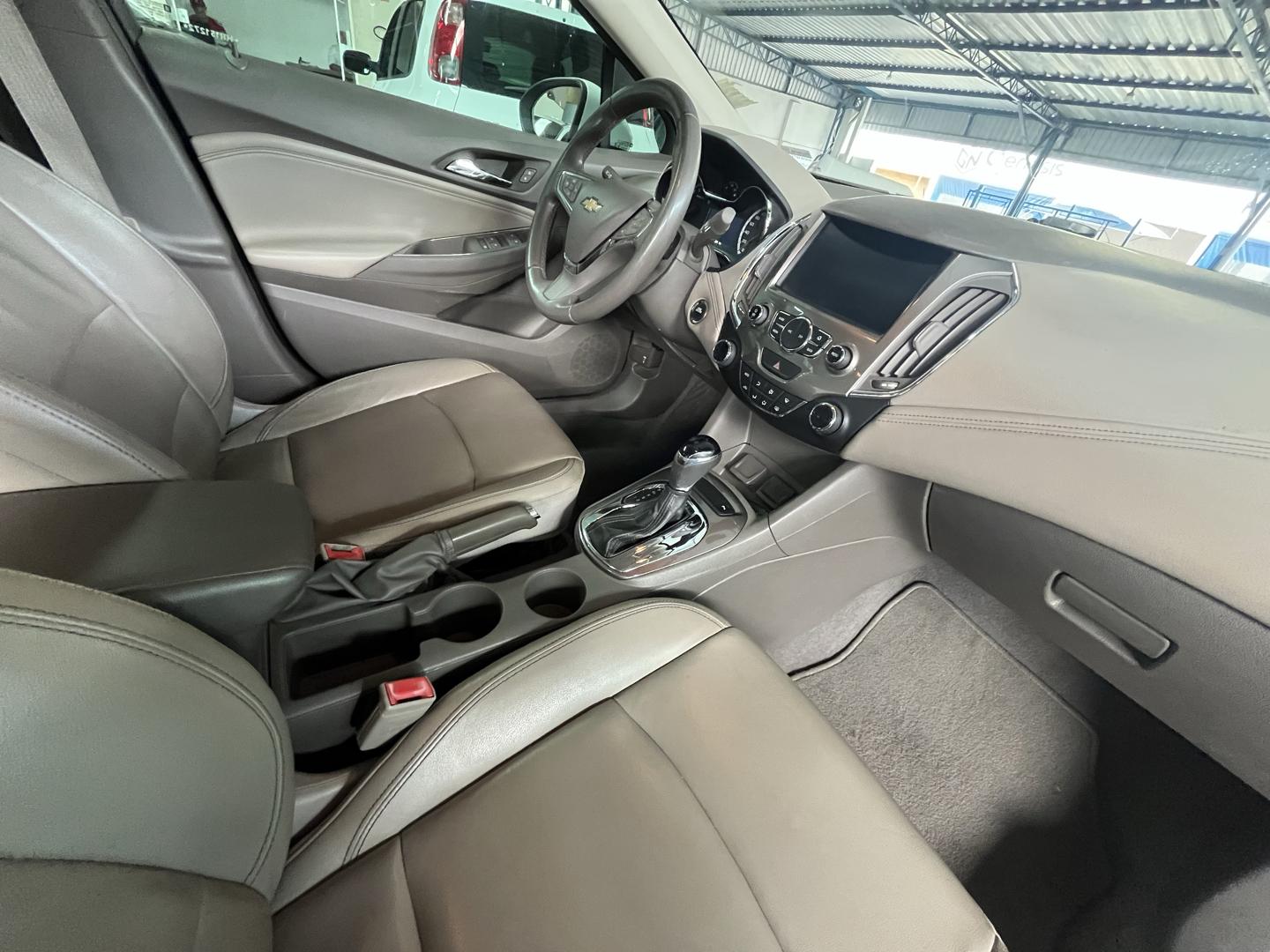 CHEVROLET Cruze Sedan - Miniatura