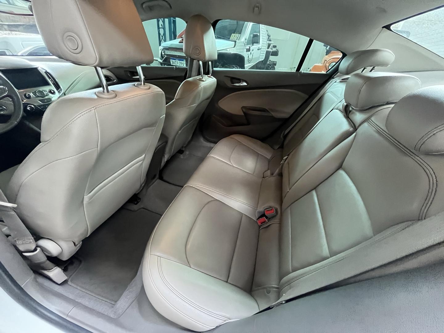 CHEVROLET Cruze Sedan - Miniatura