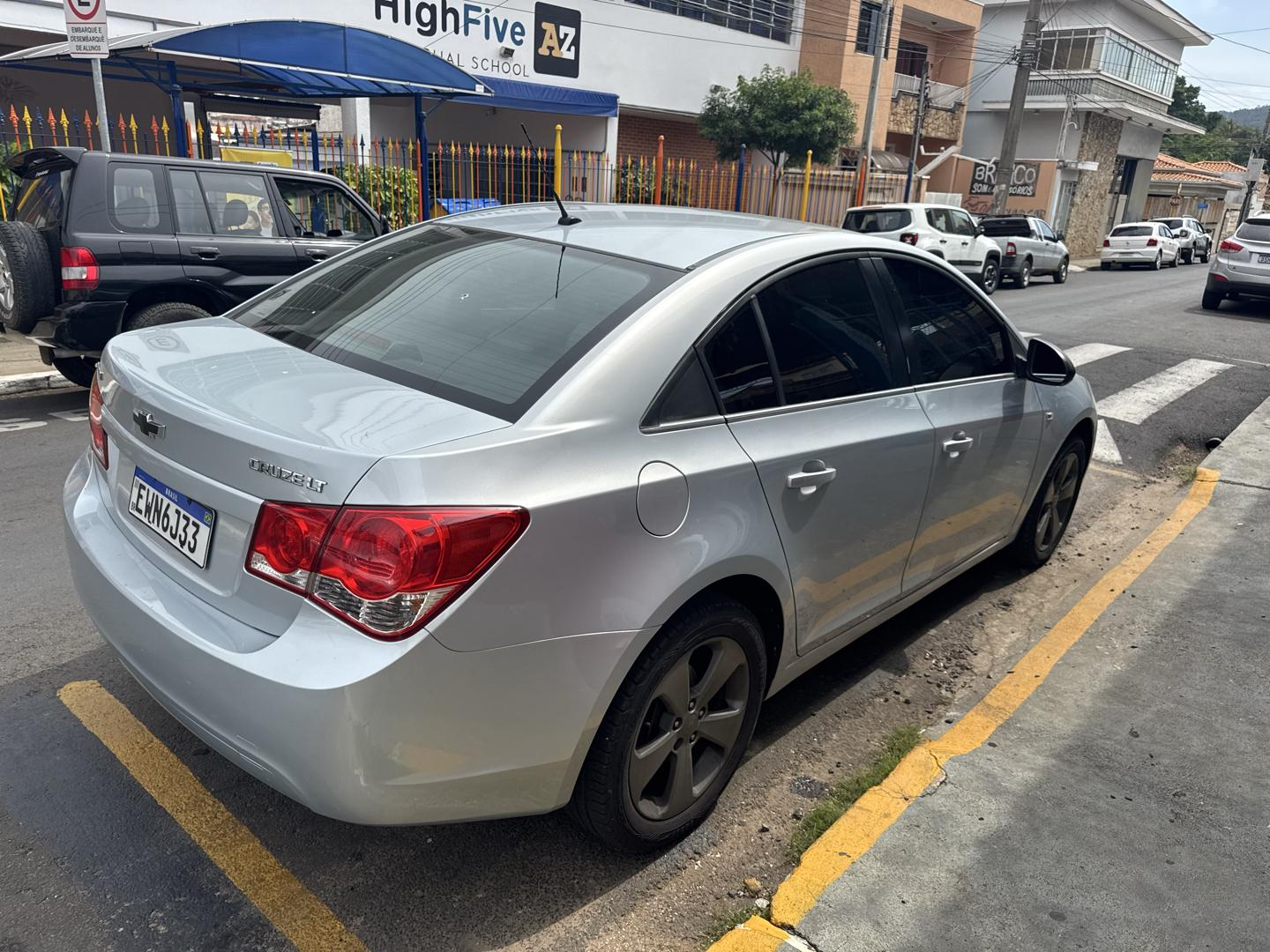 CHEVROLET Cruze Sedan - Foto
