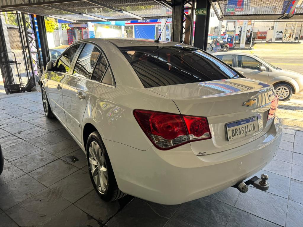 CHEVROLET Cruze Sedan - Foto