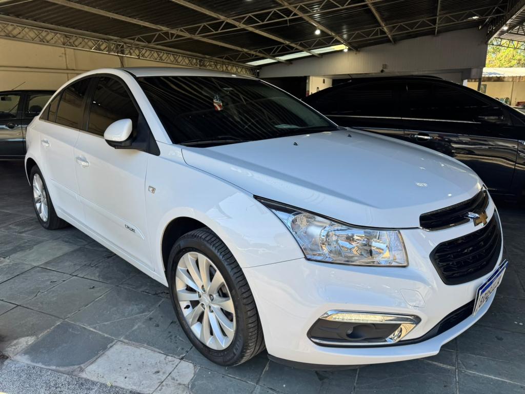 CHEVROLET Cruze Sedan - Foto