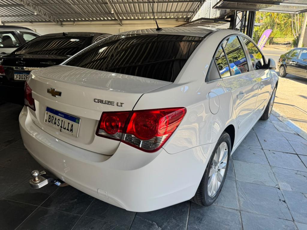 CHEVROLET Cruze Sedan - Foto