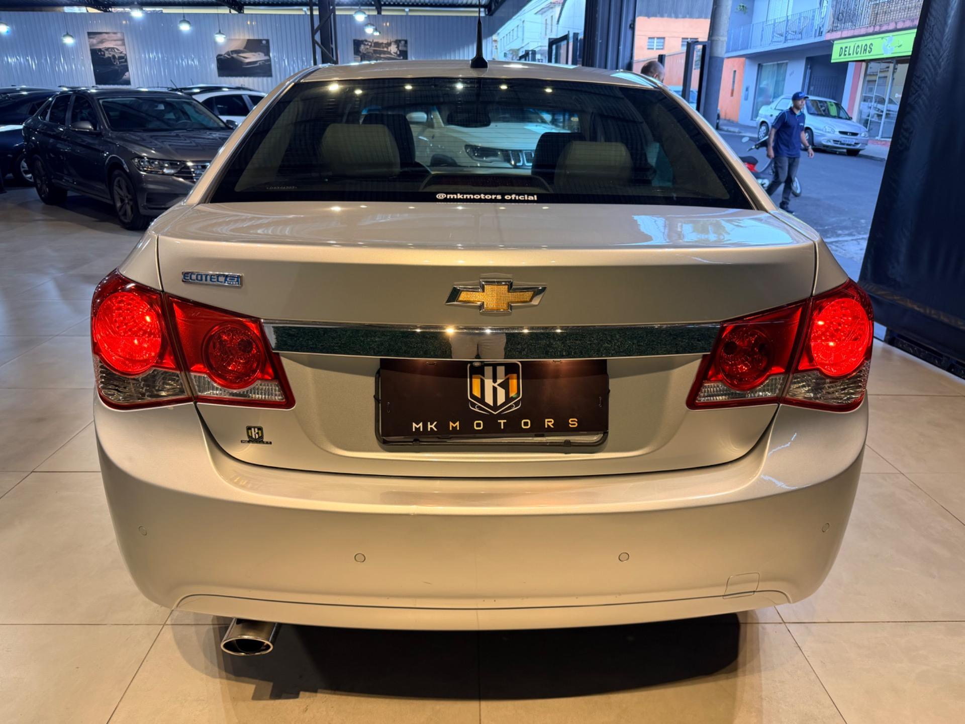 CHEVROLET Cruze Sedan - Foto