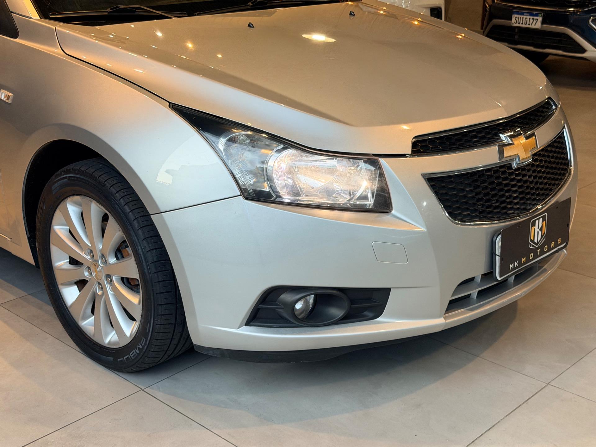 CHEVROLET Cruze Sedan - Foto