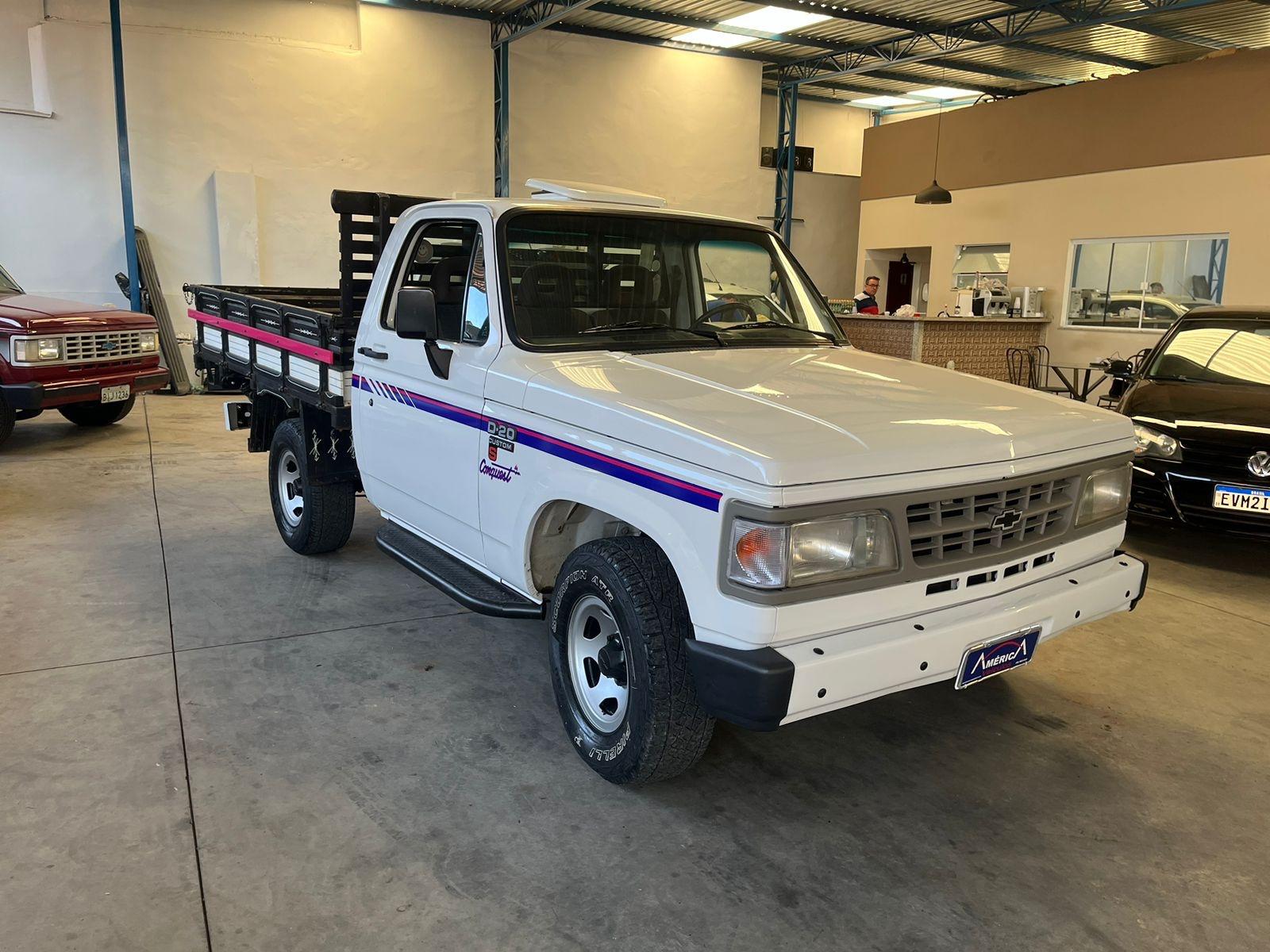 CHEVROLET D20 - Foto