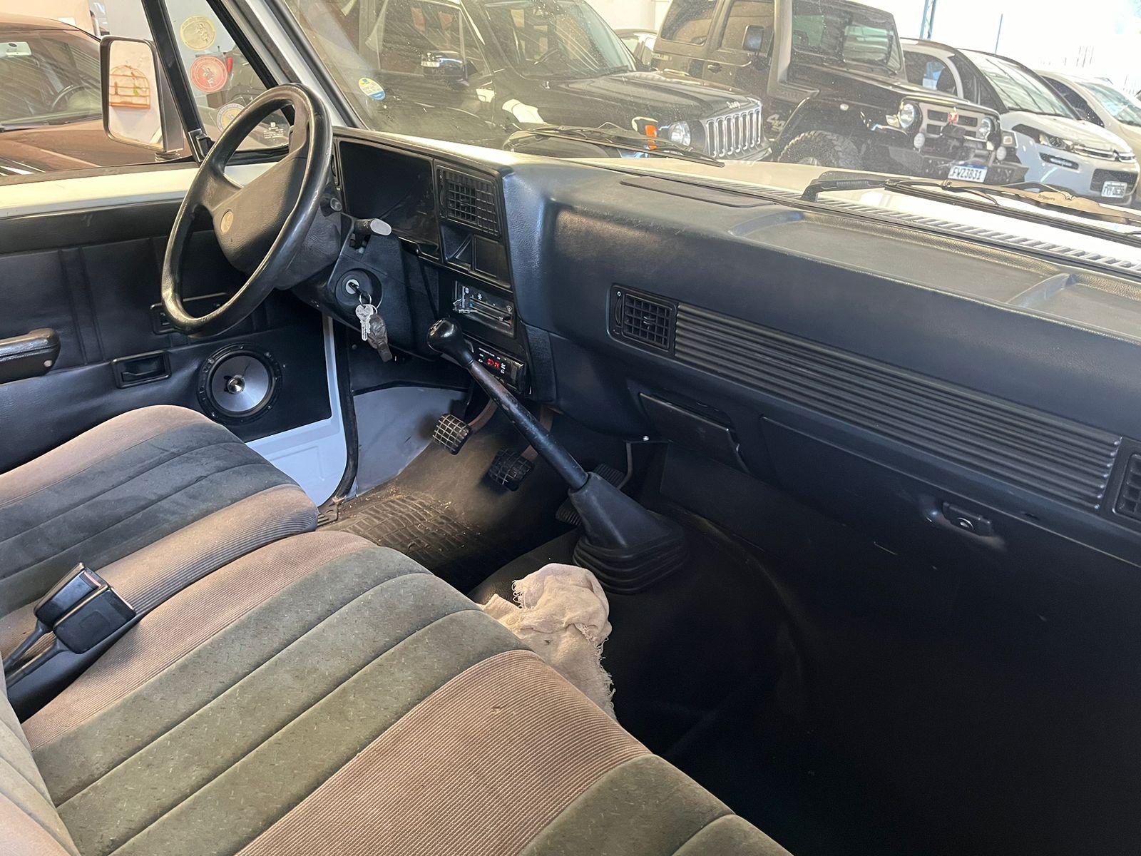 CHEVROLET D20 - Foto