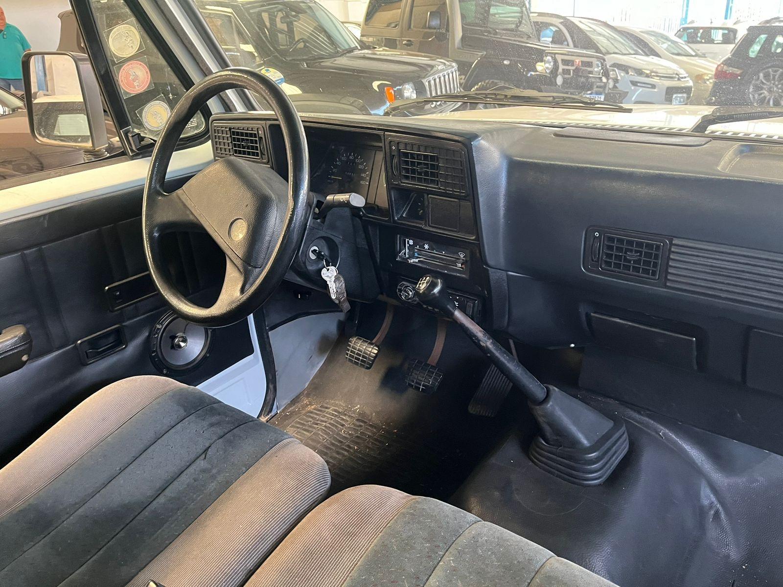 CHEVROLET D20 - Foto