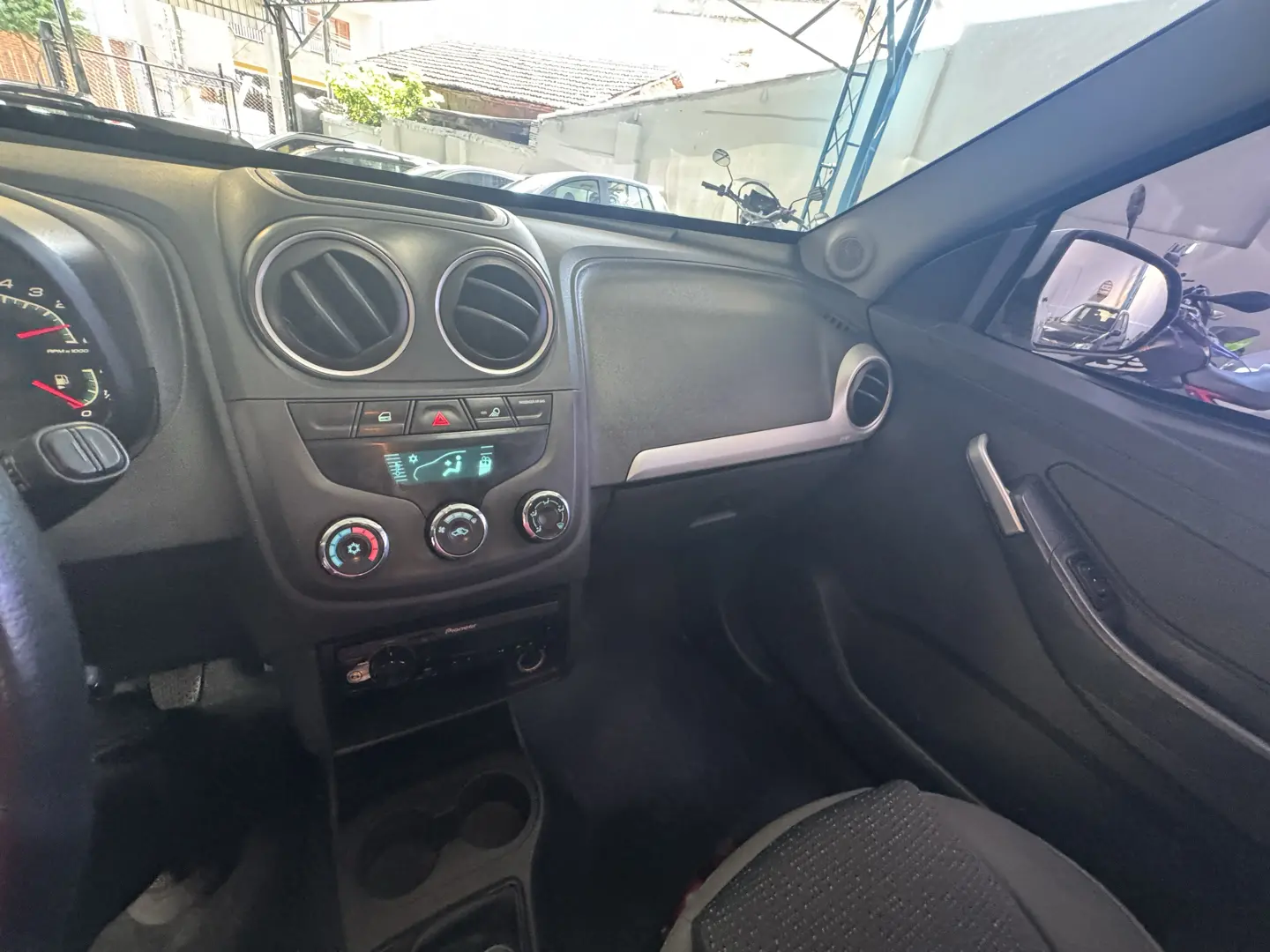 CHEVROLET Montana - Foto
