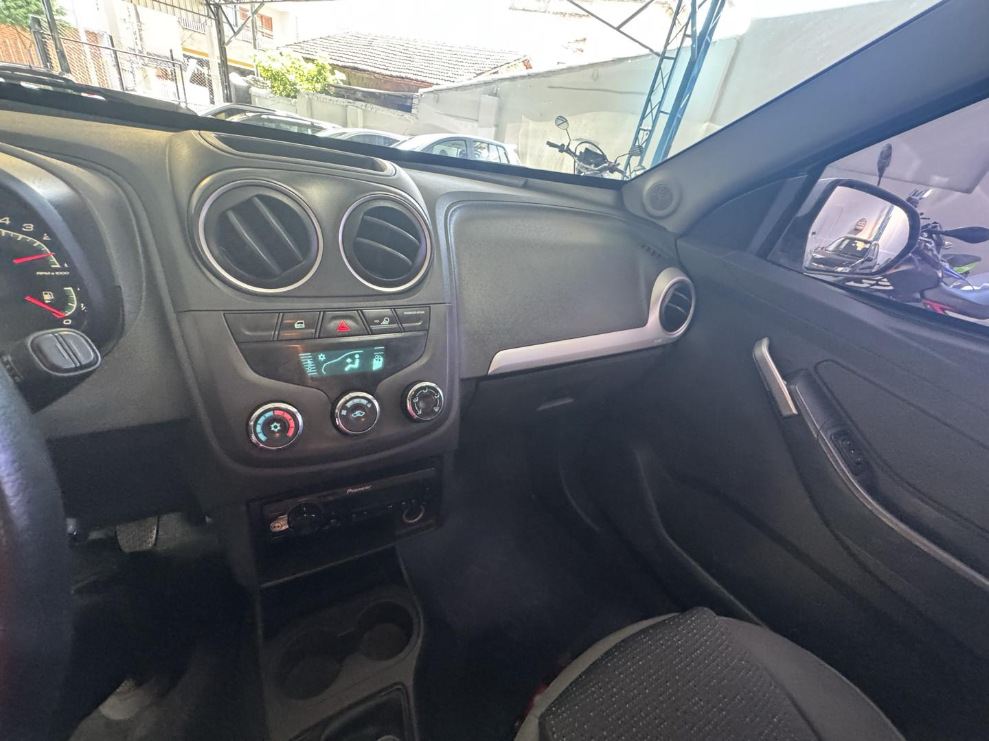 CHEVROLET Montana - Foto
