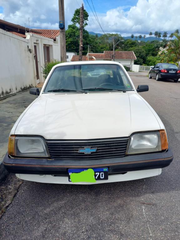 CHEVROLET Monza Sedan