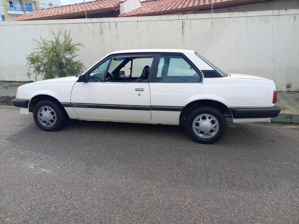 CHEVROLET Monza Sedan - Foto