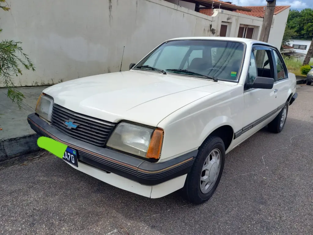 CHEVROLET Monza Sedan - Foto