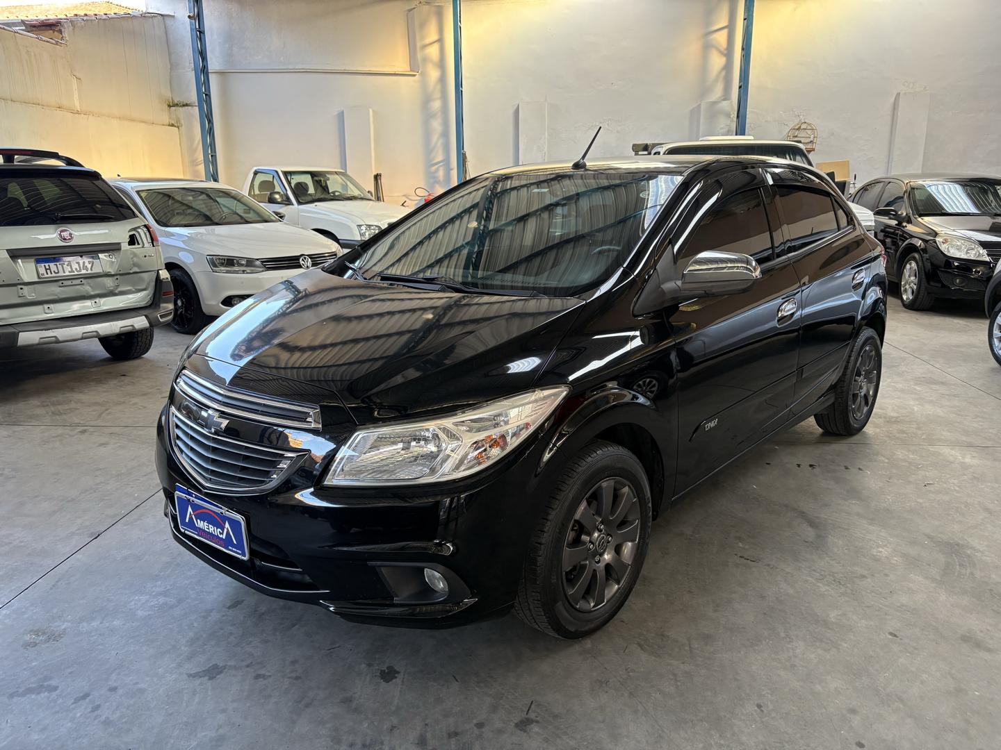 CHEVROLET Onix Hatch