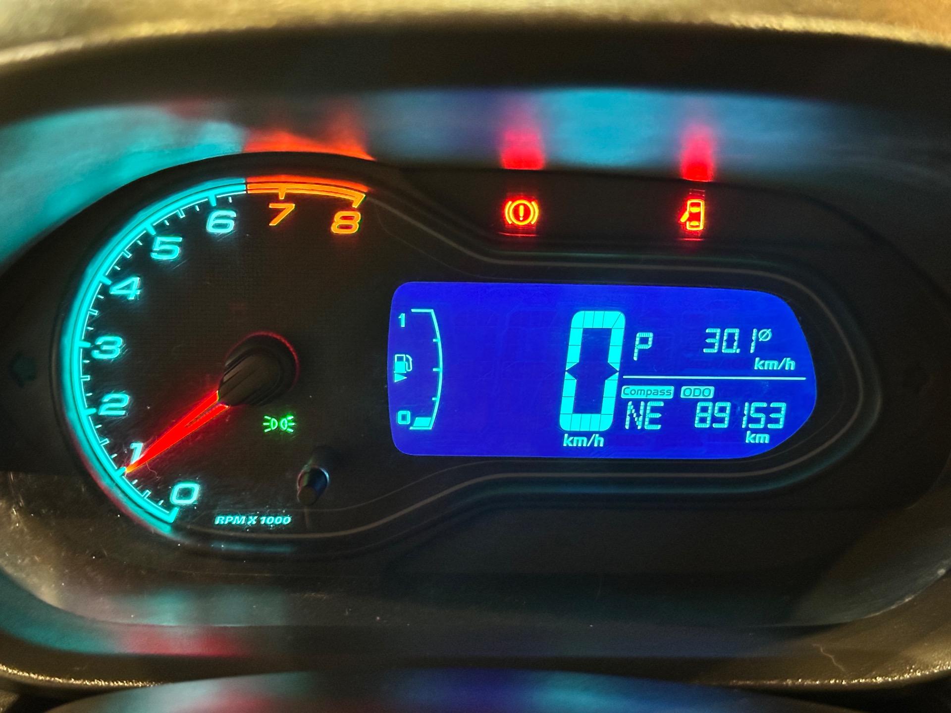 CHEVROLET Onix Hatch - Foto