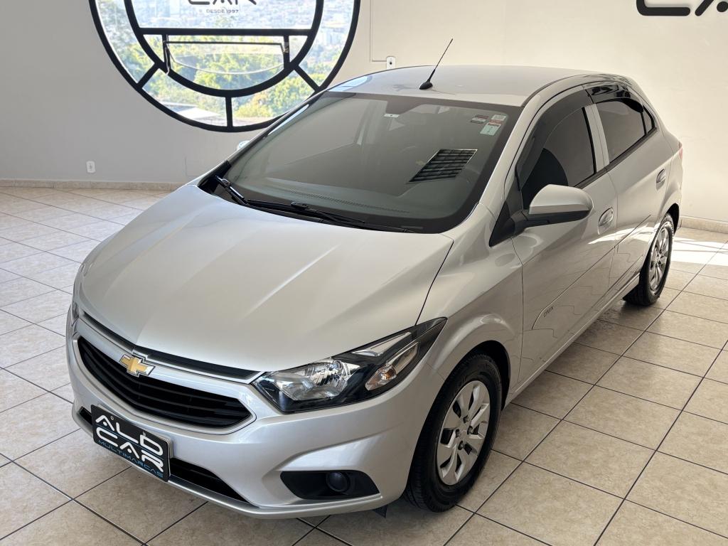 CHEVROLET Onix Hatch - Foto