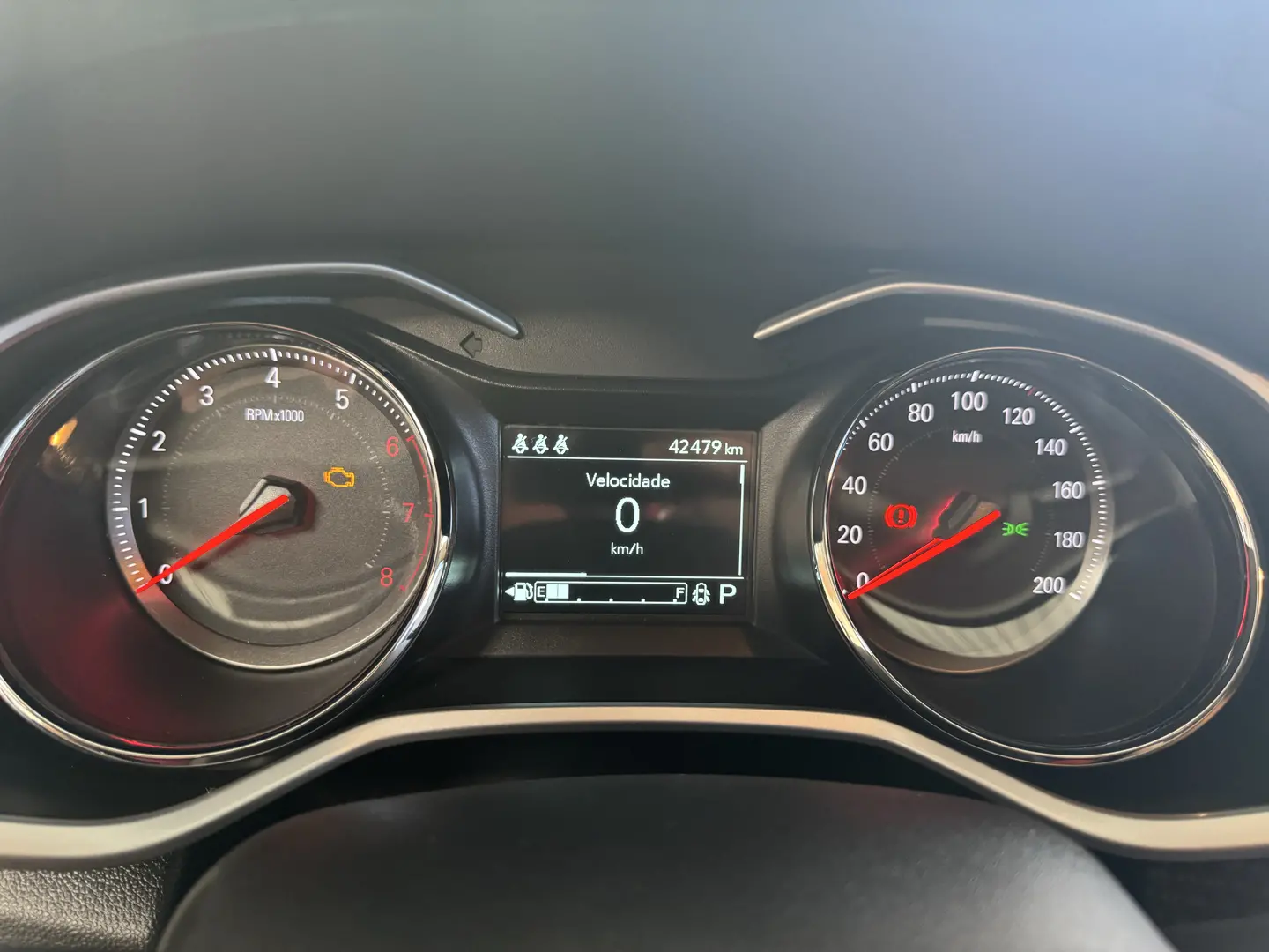 CHEVROLET Onix Hatch - Foto