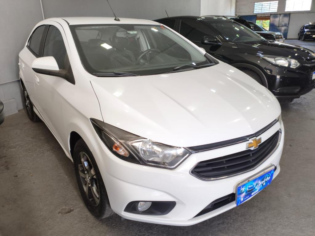 CHEVROLET Onix Hatch - Foto