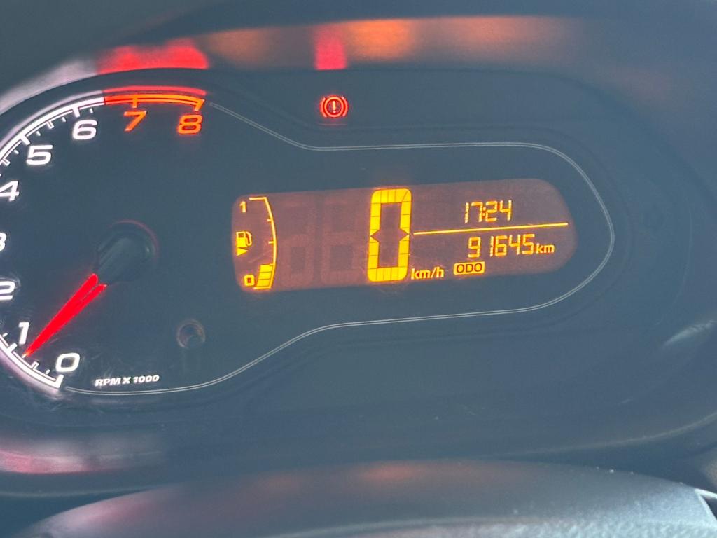 CHEVROLET Onix Hatch - Foto