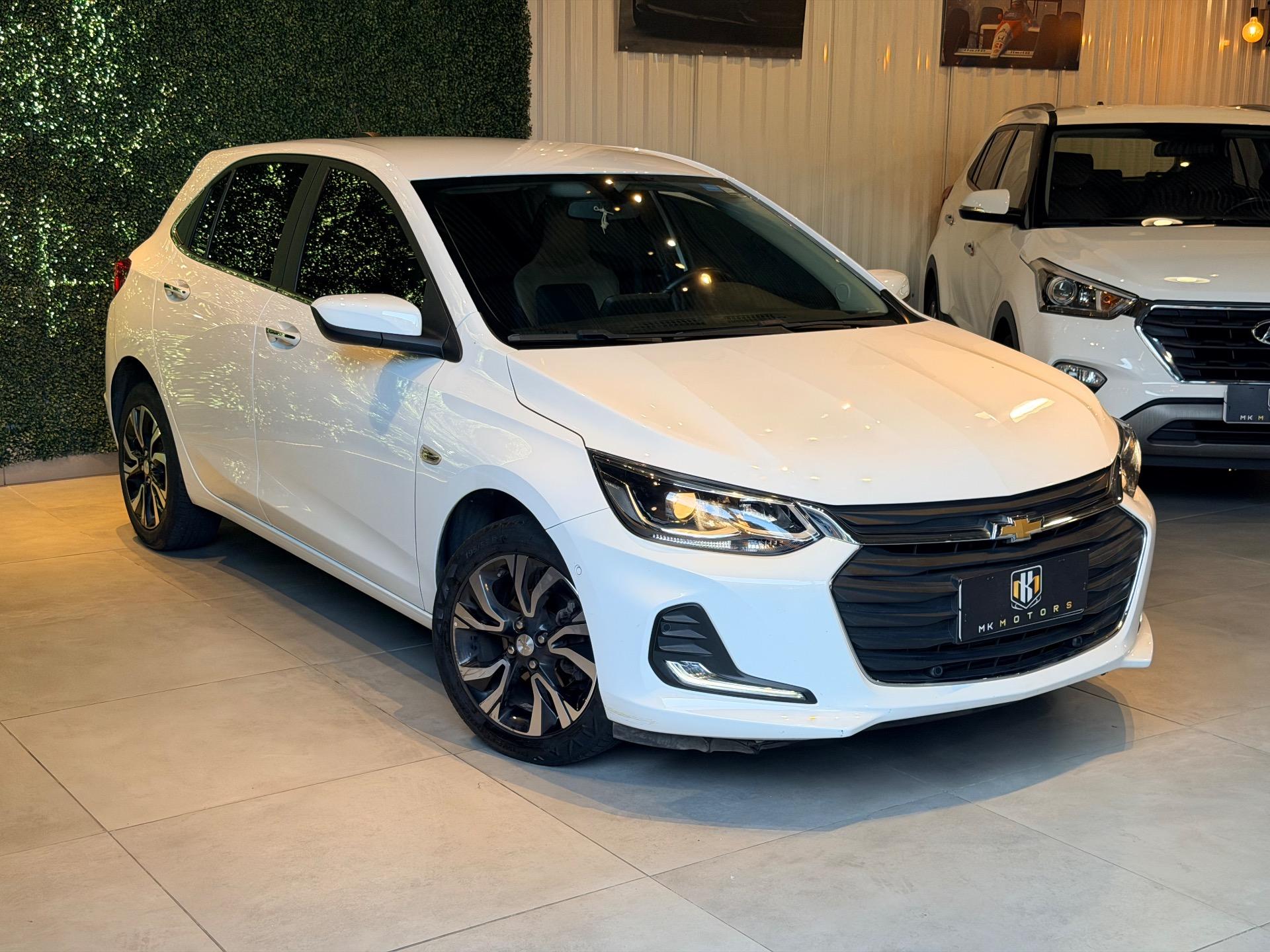 CHEVROLET Onix Hatch - Foto