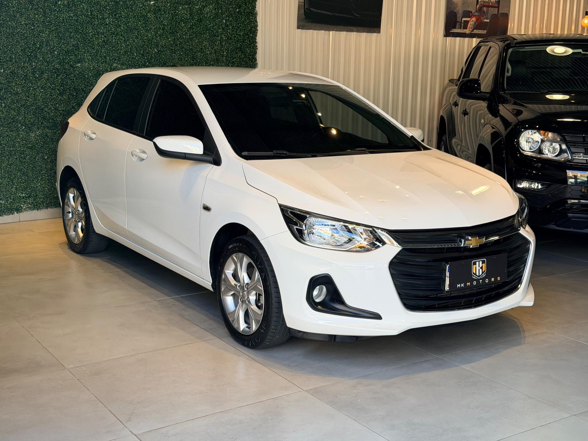 CHEVROLET Onix Hatch - Foto