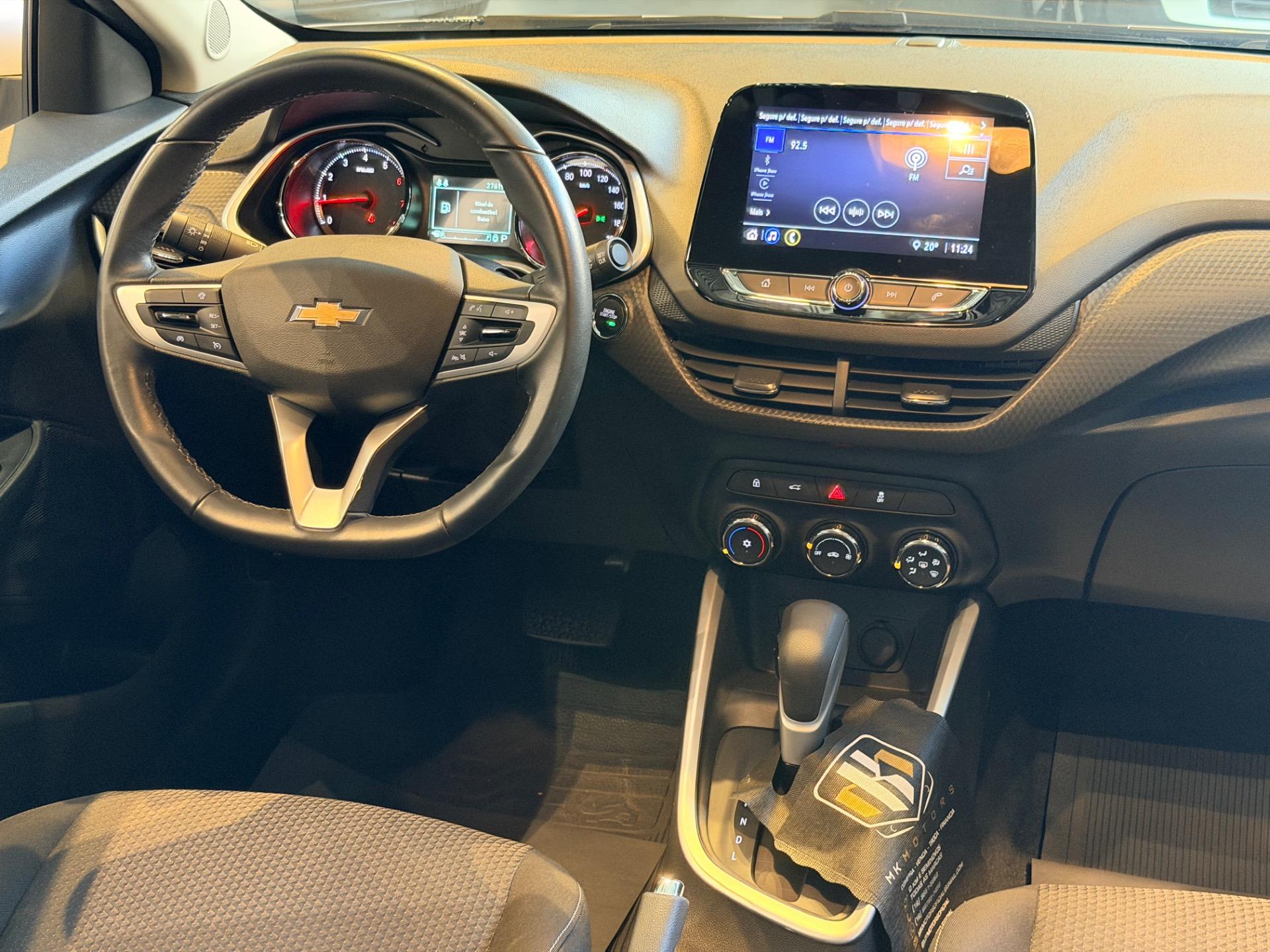 CHEVROLET Onix Hatch - Foto