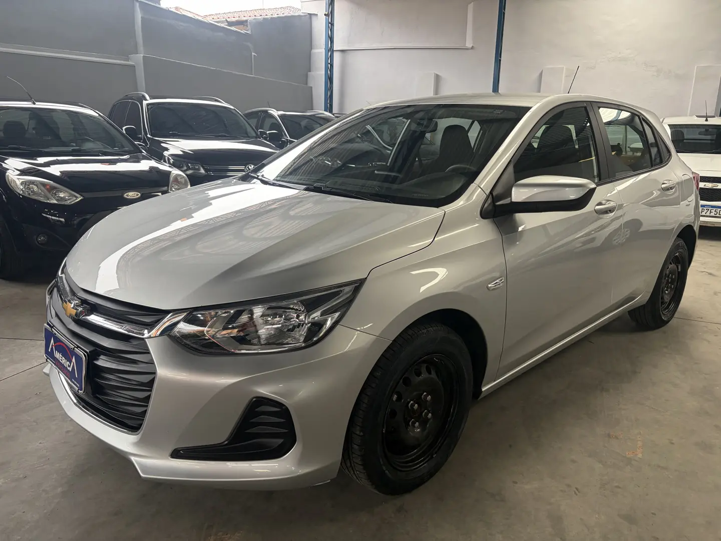 CHEVROLET Onix Hatch