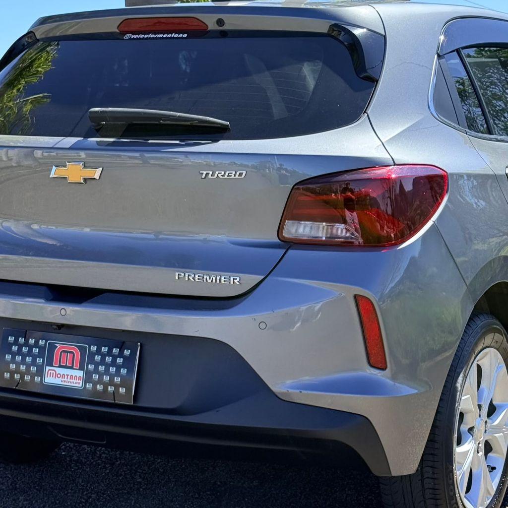 CHEVROLET Onix Hatch - Foto